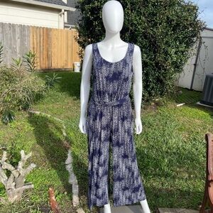 NWT Halston Flared Legs Tie Waist Print Scoop Neck Jumpsuit